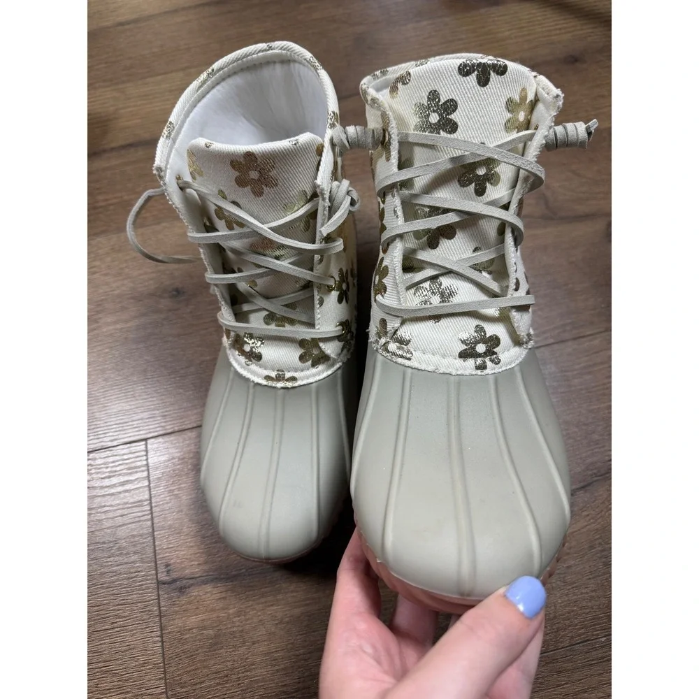 Simply Southern Womens Size 11 Duck Boots Cream Gold Floral Metallic Lace Up‎